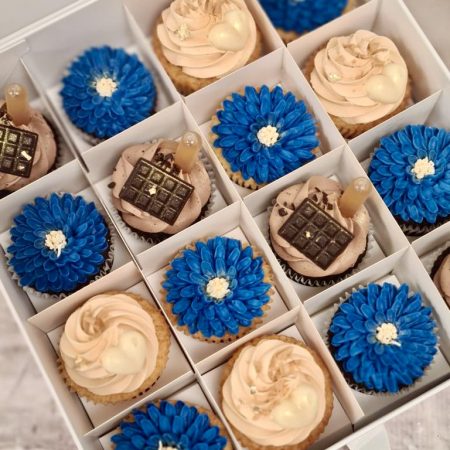 modré cupcakes pro muže